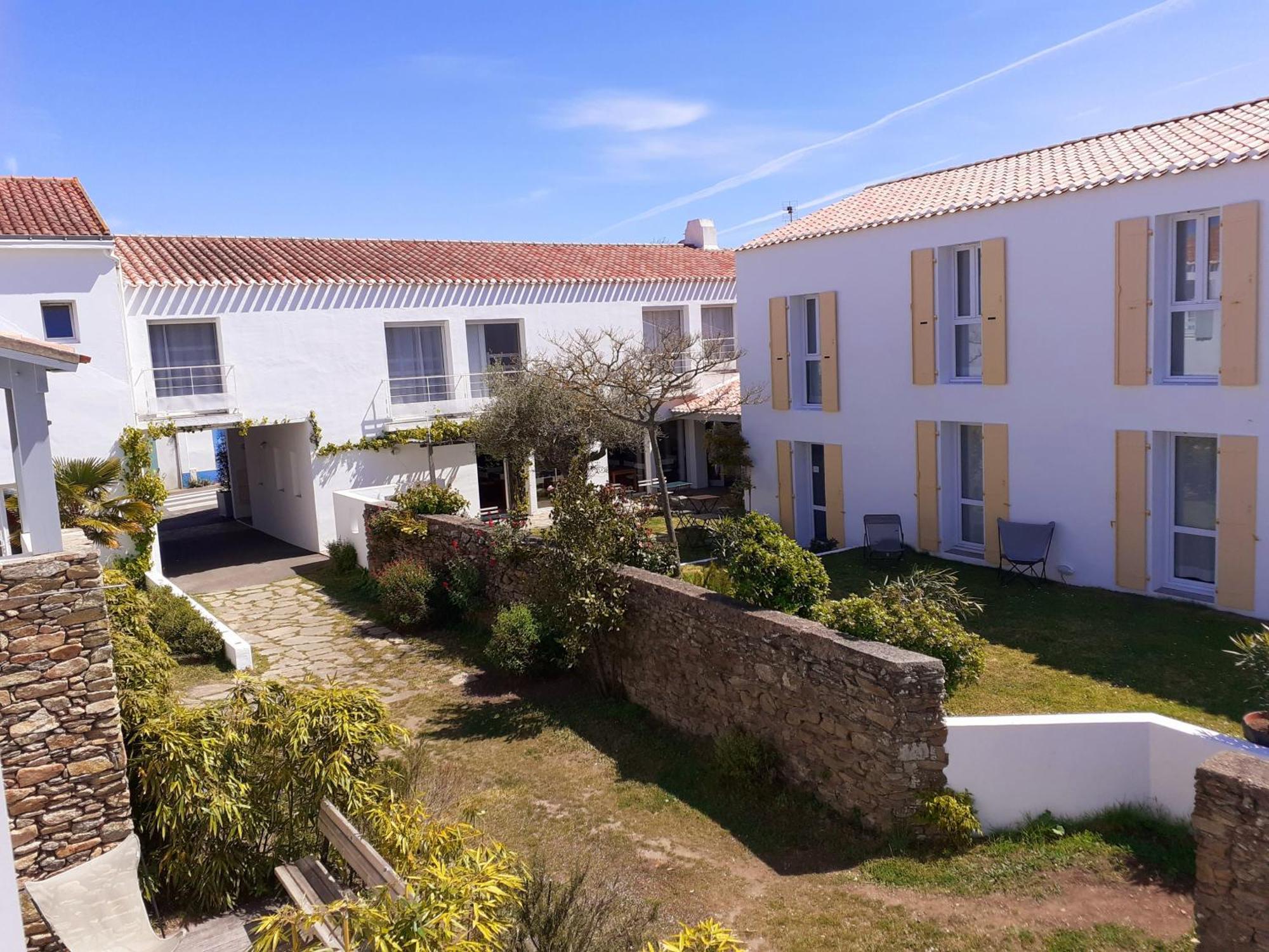 Hotel L'Escale A L'Ile D'Yeu エクステリア 写真