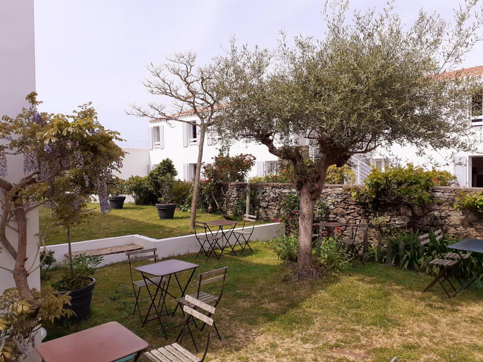 Hotel L'Escale A L'Ile D'Yeu エクステリア 写真