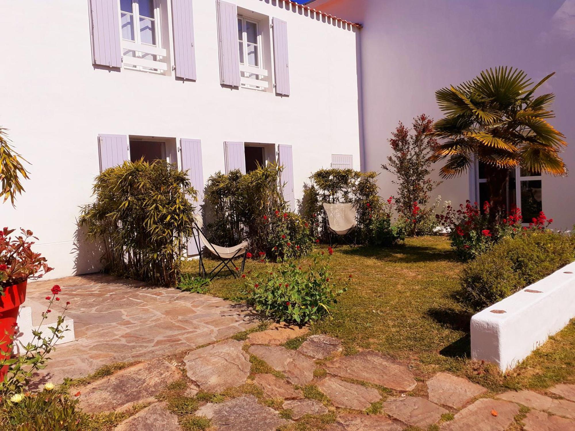 Hotel L'Escale A L'Ile D'Yeu エクステリア 写真